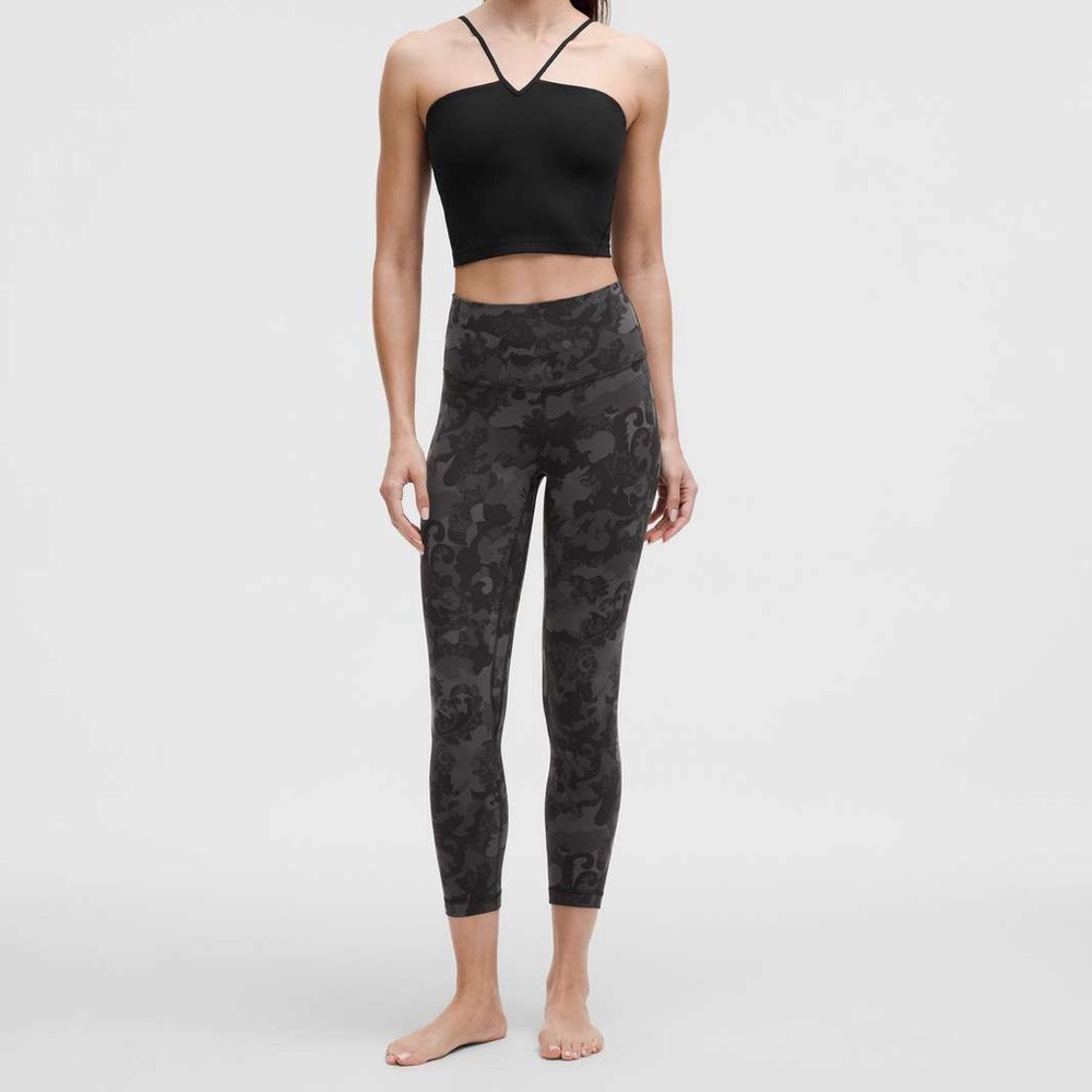 Lululemon Hidden Heritage Lace Black Multi Wunder Train 23"